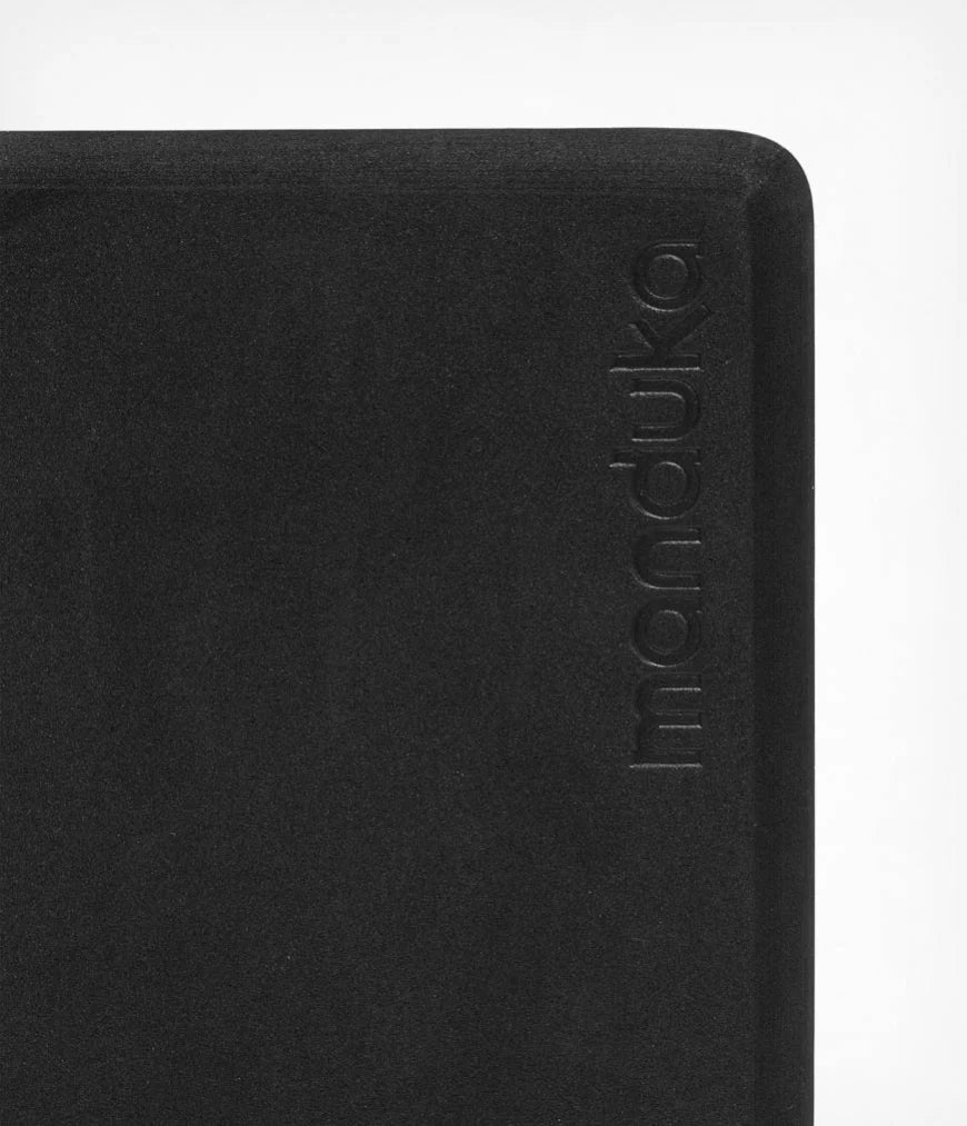 Manduka Recycelter Schaumstoff-Yoga Block