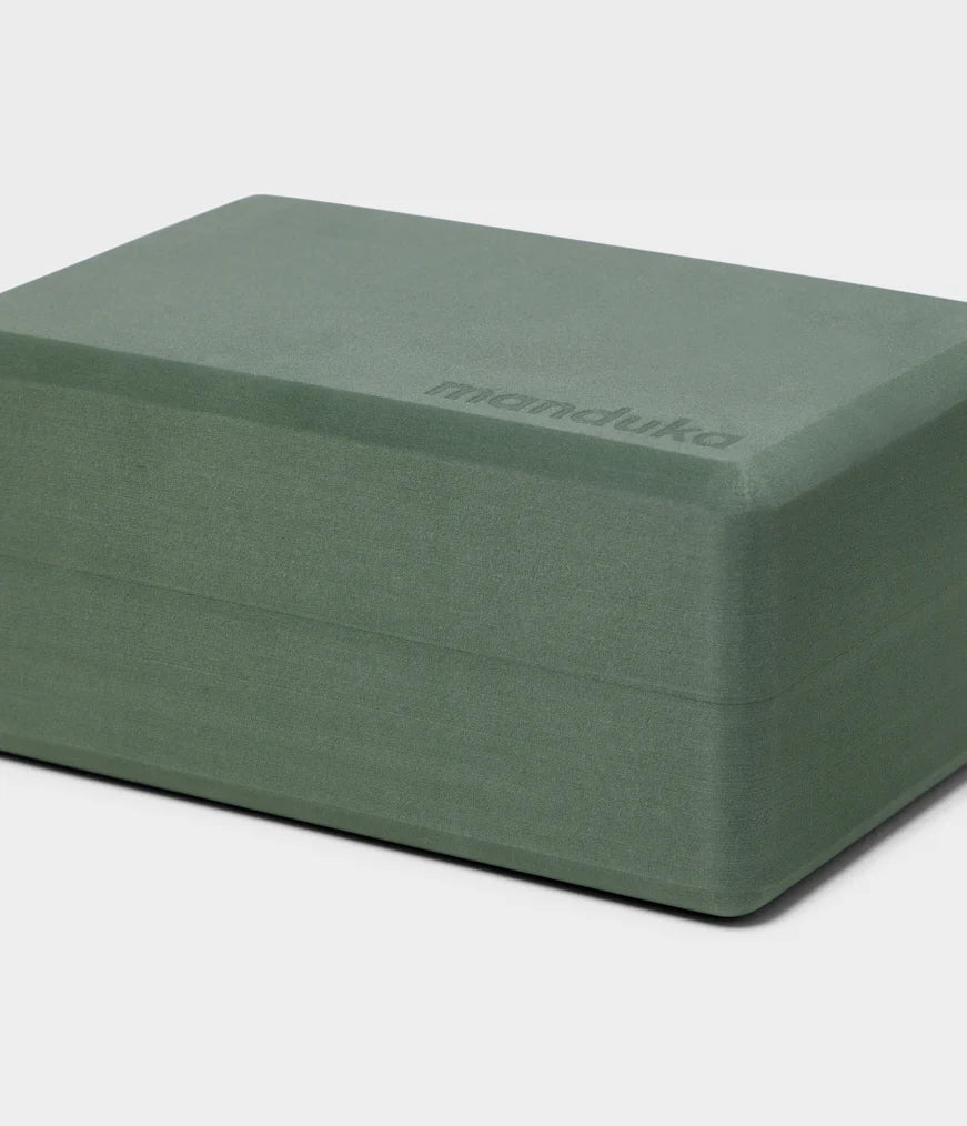 Manduka Recycelter Schaumstoff-Yoga Block